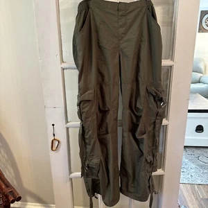 Angel Kiss Utility Cargohose grün Damengröße LARGE Polyester Windbreaker gebraucht, in einwandfreiem Zustand - Bild 1 von 6