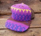 Chapeau casquette camionneur violet tricoté aztèque basiquenti