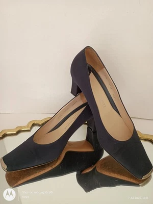 Stunning Bruno Magli High Block Heel Court Shoes-silver- toe cap with name 4.5 - Image 1 of 4