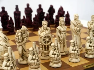 Juego de ajedrez con acabado rojo y marfil Cristóbal Colón - Incluye tablero de madera - Impresionante. - Imagen 1 de 9