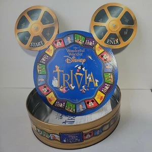 Juego de mesa de trivia The Wonderful World of Disney 1997 vintage con lata - Imagen 1 de 7
