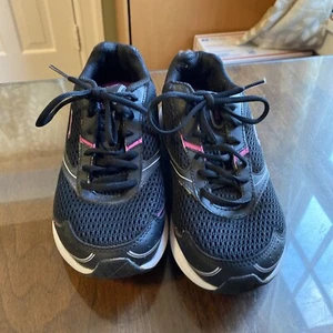 WALK-N-TONE WOMEN'S SIZE 6 black sneakers by LA Gear workout SHOES EUC - Picture 1 of 7