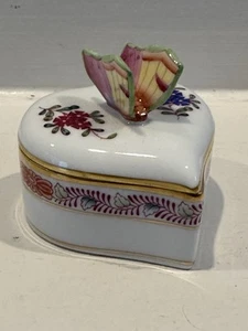 Herend Chinese Bouquet Butterfly Heart Trinket Box 2003 Herend Guild RARE - Picture 1 of 6