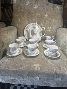 Juego de café vintage Royal Albert "Moss Rose" con cafetera para 6 - Imagen 1 de 4