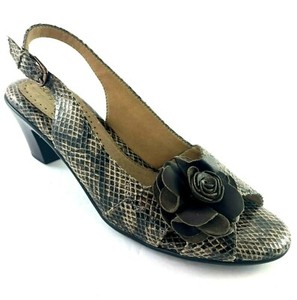 Softspots Neima Maeve Pump Heel Size 8 Snake Print Padded Flower Rockabilly