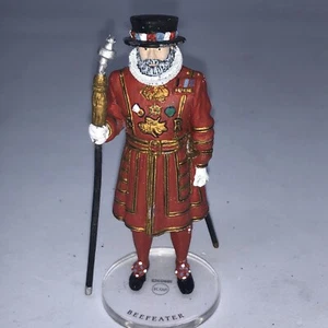 Beefeater soldier By Corgi toys 3” Tall - Picture 1 of 9