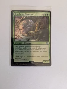 MtG Displaced Dinosaurs Foil Doctor Who Magic Gathering U 0100 - Foto 1 di 2