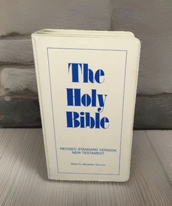 Vintage The Holy Bible Cassette Tape Set New Testament Scourby Audiobook - Imagen 1 de 12