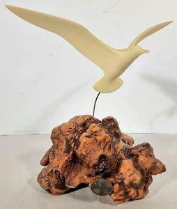 Vintage Mid Century Modern John Perry Sculpture Seagull on Burlwood Base 25cm - Foto 1 di 6