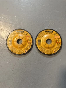 Menge 2 Dewalt DW4541 Typ 27 Schnellschneiden Schleifscheibe, 4-1/2 Zoll Durchmesser - Bild 1 von 3