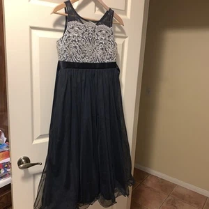 dkny girls Party dress. Black With Gold Lace Size 16 - Picture 1 of 8