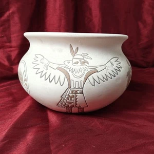 Handmade Southwest Navajo Pottery Signed- Lizzard, Warrior, Turtle, Butterfly - Picture 1 of 17
