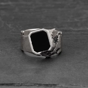 Natural Black Onyx Damage Vintage Ring 925 Sterling Silver Handmade Jewelry - Picture 1 of 6