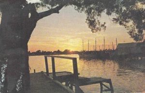 Untergehende Sonne Florida Dock Boote Wasser Wenn der Tag vorbei ist Postkarte - Bild 1 von 2