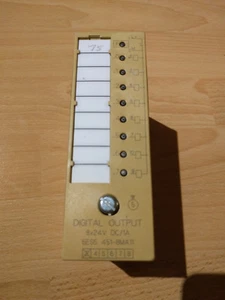 Siemens SIMATIC S5 Digitale Ausgänge 24V 1A 6ES5 451-8MA11 - Bild 1 von 2