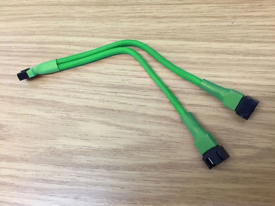 Shakmods 3 pin Fan Y Splitter 20cm Green Sleeved Extension Cable UK First Class - Image 1 of 3