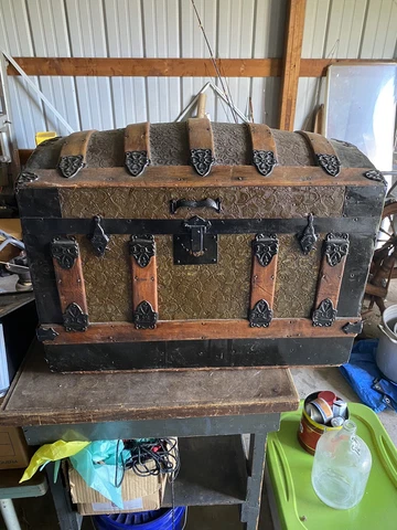 antique wooden chest trunk Cover