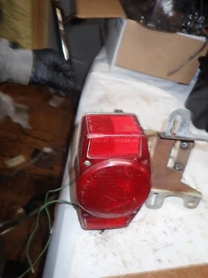 Cuatro luces de freno/luz trasera Honda CB350F 1974 Foto 1 de 4