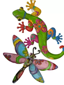 2 x Colourful green Gecko & pink Dragonfly Metal Garden Wall Hanging Ornament - Picture 1 of 1