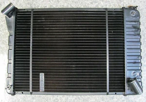 New OEM Surplus 1966-68 Chevrolet Corvette Radiator Part 52481554 or 3008566 - Picture 1 of 4