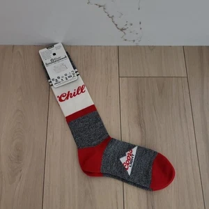 Coors Light Chill Crew Socks Mens Large 6-12 Gray Red Beer Theme Bioworld NWT - Picture 1 of 3