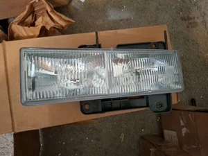 NOS 1990 2002 CHEVROLET GMC PICKUP TRUCK L.H HEADLIGHT OEM 15602613 GM - Picture 1 of 6