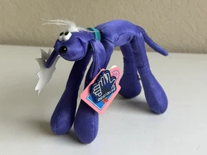 Vintage Lanky Doodles lila Hund Stand Up Plüsch Original Etikett 1980er Applaus - Bild 1 von 4