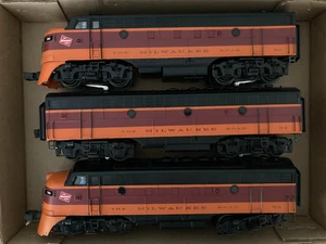 K-Line K25431 O Gauge Milwaukee Road F-3 ABC Diesel Locomotive Set - Picture 1 of 20