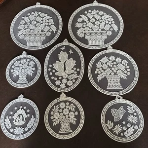 8 prendisole vintage in pizzo fiori, farfalle e altro - Foto 1 di 19