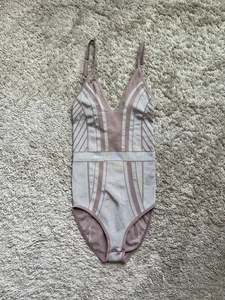 Body Free People FP MOVEMENT espalda cruzada sin costuras en beige talla XS/S - Imagen 1 de 5