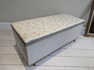 Vintage Ottoman Storage Blanket Box Original Condition Quilted Vinyl Top - Picture 1 of 24