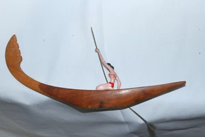 Barco de madera canoa arte popular caprichoso bikini mujer inusual 14" X 10" - Imagen 1 de 9