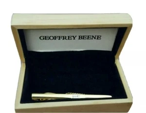Geoffrey Beene Macys Gold Tone Rhinestone Jewel Tie Bar Mens Jewelry in Wood Box - Picture 1 of 6