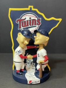 Minnesota Twins Minnie and Paul 2010 (SGA) MLB Bobblehead Bobble Dobbles - Picture 1 of 10