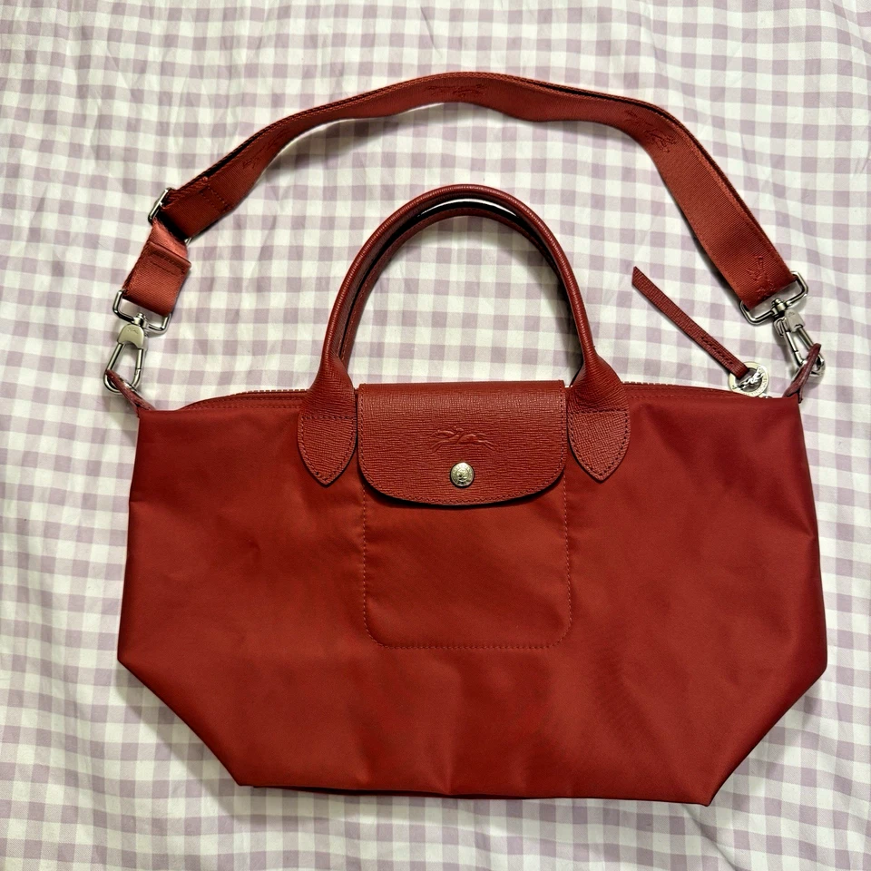 Pre-Owned Longchamp Le Pliage Neo Crossbody Satchel Tote Bag in Rouge (Red) - Image 1 of 4