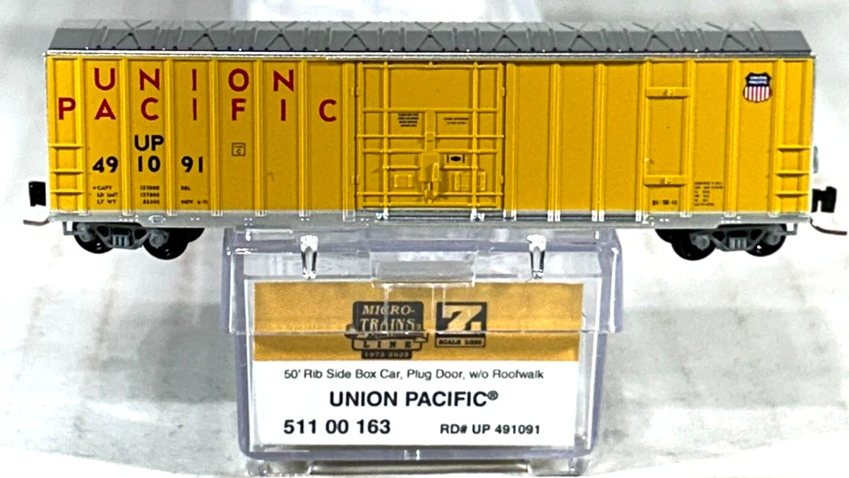 MICRO-TRAINS Z SCALE 50' RIB SIDE BOX CAR UNION PACIFIC 51100163 - Image 1 of 3