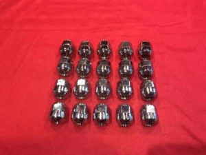 GENUINE HONDA LUG NUT NUTS RIDGELINE PILOT ODYSSEY 14x1.5mm OEM 90304-TK4-A01 - Picture 1 of 4