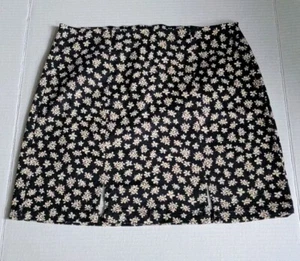 SM Aeropostale Damen Minirock schwarz Blumen Seitenreißverschluss Frontschlitz Blumen Small - Bild 1 von 4