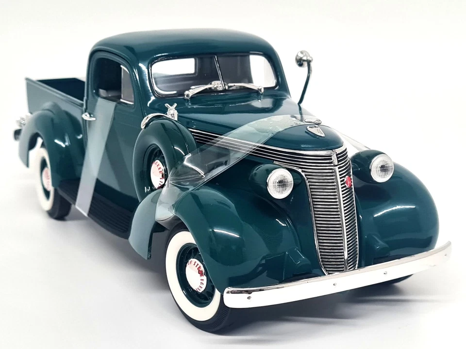 Signature 1/18 Studebaker Coupe Express Pick Up Green 1937 Diecast  Model Car  - Image 1 of 4