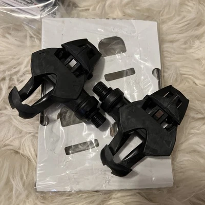 Pedales para bicicleta de carretera Time Xpresso 2 negros, con tacos ligeramente usados tacos nuevos Foto 1 de 4