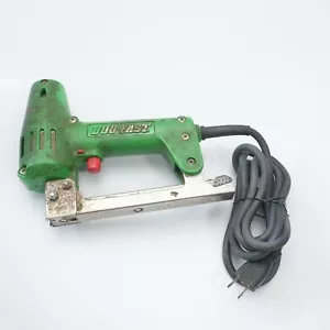 Grapadora eléctrica Duofast HE-5018 hecha en EE. UU. funciona muy bien dúo rápido - Imagen 1 de 2