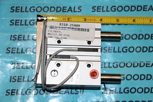 SMC MGPL25-40-Y59A Guida Cilindro Pneumatico Compatto MGPL2540Y59A Nuovo - Foto 1 di 3