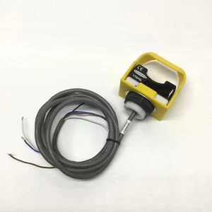 Banner VTBP6L EZ-Light optischer Touch-Tastenschalter, PNP, 10-30VDC, grüne LED - Bild 1 von 4