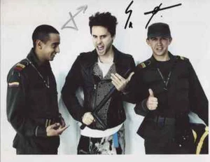 30 Seconds To Mars (Band) 8" x 10" Photo Hand Signed in person in 2010 + COA - Picture 1 of 1