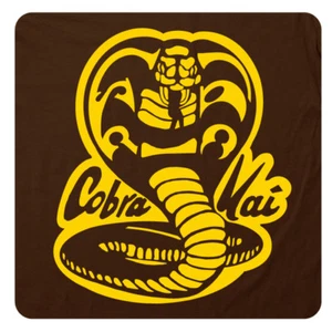 CAMISETA RETRO ""COBRA KAI"" de Karate Kid de los 80. ¡Camiseta de película gráfica de algodón súper suave! - Imagen 1 de 8