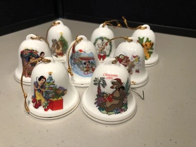 Lote de adornos de campana Disney Blancanieves Ariel Baloo Dálmatas Dumbo Grolier Foto 1 de 4
