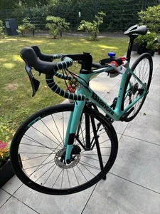 Bianchi Infinito Rennrad Ultegra 2021. Size 53. - Bild 1 von 6