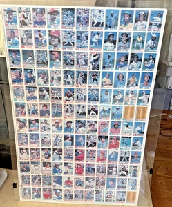 TENUTO IN PLEXIGLASS! Topps Baseball 1982 foglio non tagliato completo 132 carte - Foto 1 di 13