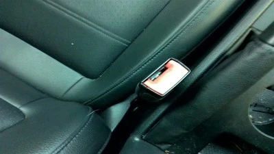 Used Front Left Seat Belt Front fits: 2014 Volkswagen Passat bucket seat driver - Image 1 of 4