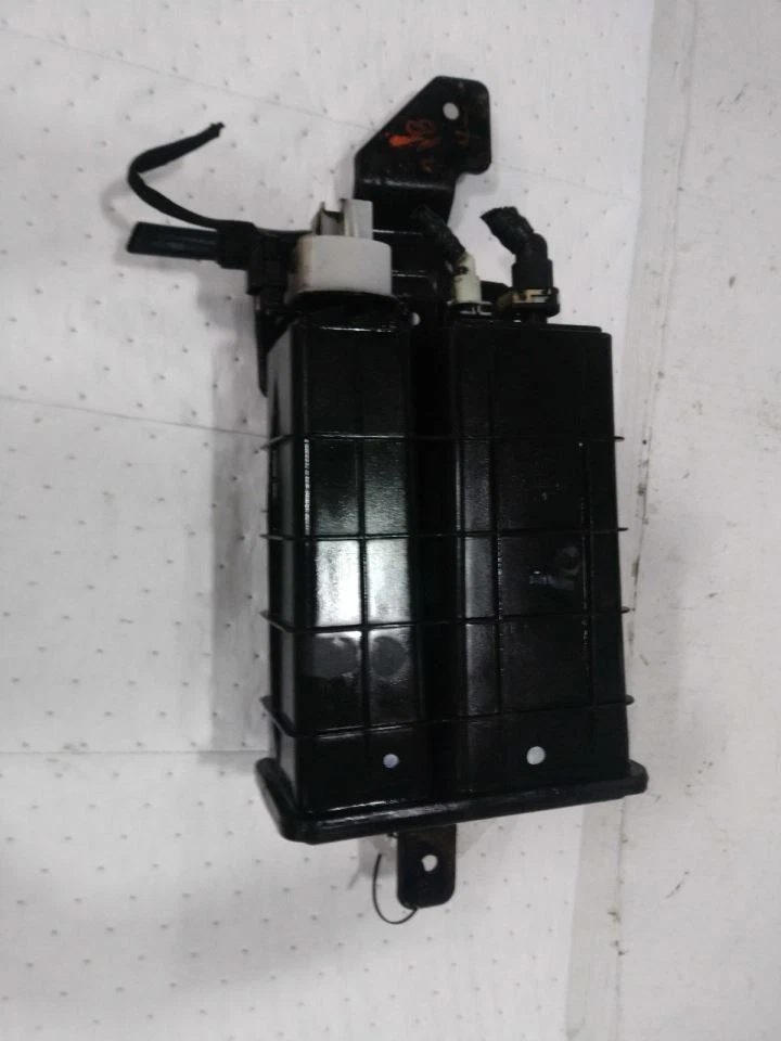 Bote de vapor de combustible Journey 2017 562769 Foto 1 de 4